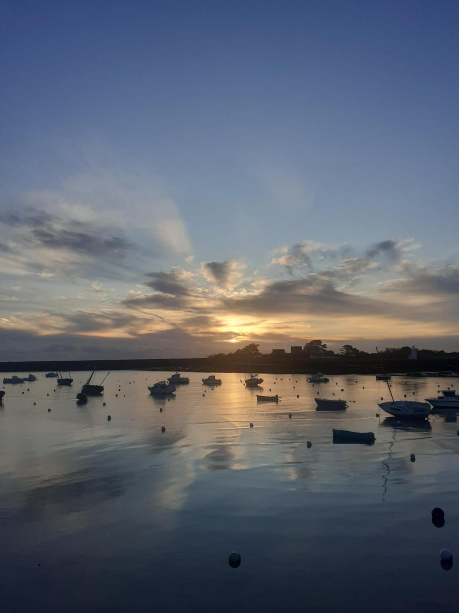 Le Mora Hotes Bed and Breakfast Barfleur Esterno foto